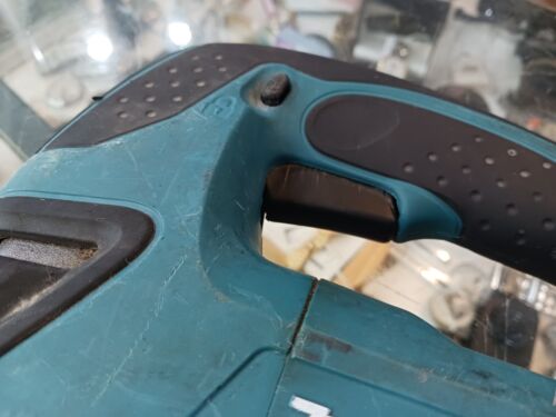 MAKITA DJV180 CORDLESS 18V LXT LI-ION JIGSAW | SKIN ONLY - Picture 14 of 19