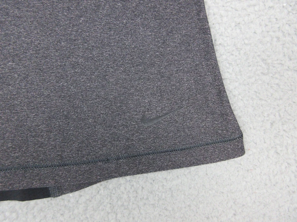 Camiseta sin mangas Nike para mujer gris mediana con logotipo sin mangas atlética ajustada para dama Foto 4 de 4