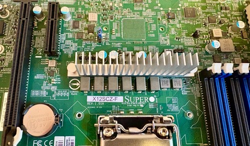 Supermicro X12SCZ-F Motherboard +Netzteil +CPU Kühler +3xLüfter +1xDrive bays!! - Picture 4 of 13