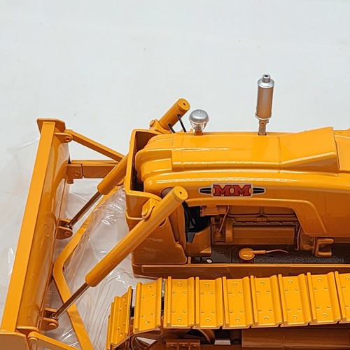 Minneapolis Moline Crawler 1/16 Diecast Dozer Replica Collectible by SpecCast - Picture 16 of 22