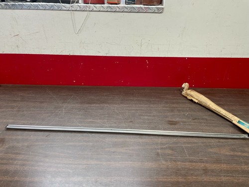 1968 PONTIAC CATALINA 4 DOOR HARD TOP AND WAGON FRONT DOOR TRIM NOS GM 1221  - Picture 3 of 4