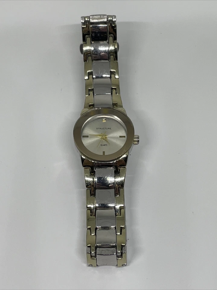 Reloj con correa de dos tonos cara redonda estructura damas Foto 2 de 4