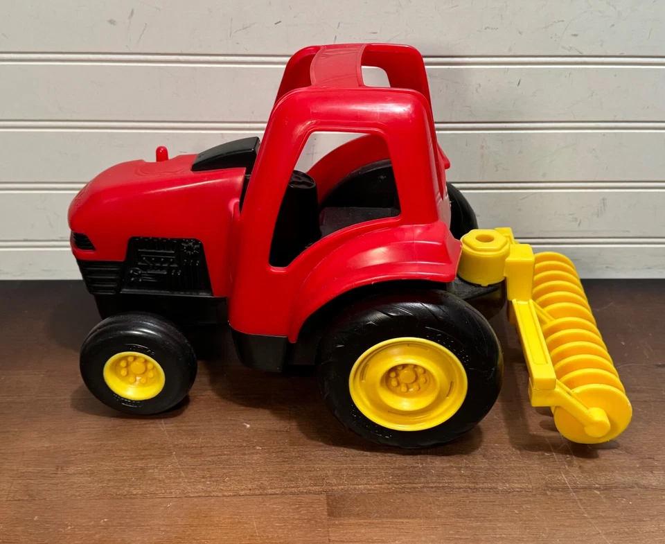 Large Red Tonka Farm Tractor and plow Attachment 2003 Plastic - Image 4 of 4