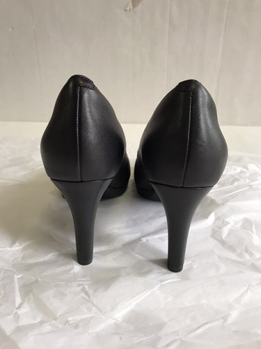Clarks Womens Adriel Phyliss Black Leather Peep Toe Heels Size 9 1/2 M - Picture 3 of 7