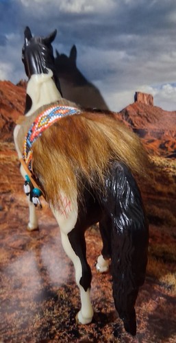 OOAK Custom Painted Breyer Black/White Pinto with Native American Indian Costume - Picture 4 of 11