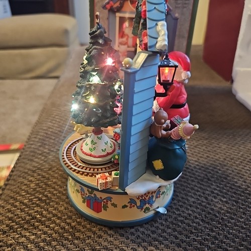 Vintage 1991 Enesco SmallWorldofMusic "Santa’sSurprise" Multi-Action Spieluhr funktioniert - Bild 19 von 24