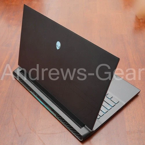 Alienware m17 R3 17.3" 144Hz i7-10750H RTX 2060 6GB 16GB RAM 512GB SSD