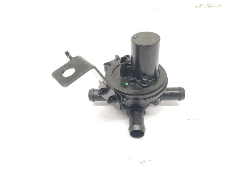 2024 FORD MUSTANG MACH-E AUXILIARY WATER PUMP ELECTRIC EHL7 LU5A8C508AE - Image 4 of 4