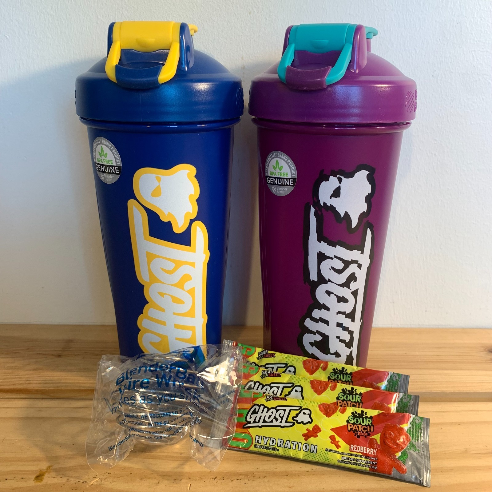 GHOST LIFESTYLE 2 Two 28oz Classic Blender Bottles With Blender Ball NEW