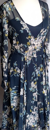 M &S Per Una Blue Floral Chiffon Maxi Dress-2 part set-UK 8 BRAND NEW π¦πΈπΈπ¦ - Picture 2 of 23
