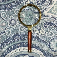 desk accessories magnifying glass