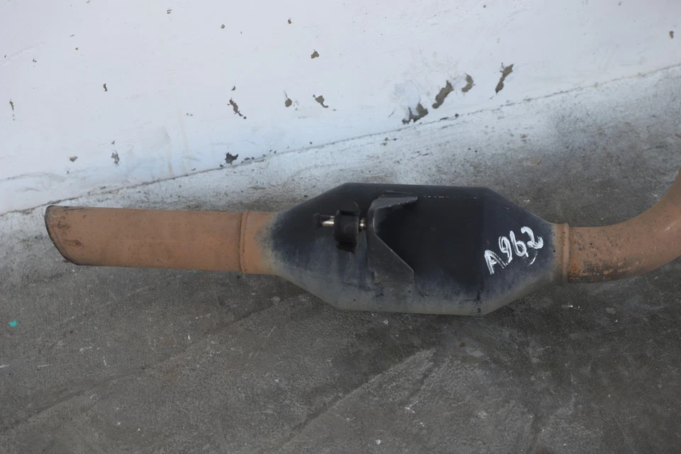 Tubo silenciador escape trasero Lexus GX470 03-09 8 cilindros V8 17430-50230, A962, OEM Foto 3 de 4