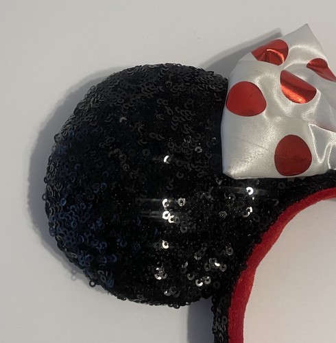 Diadema de Minnie Mouse con lentejuelas rojas a lunares orejas de Disney Parks Resort - Imagen 2 de 6