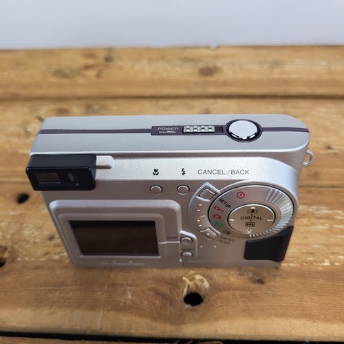 Fujifilm Digital Camera MX-1500 Fujinon 1.5MP Silver + Memory Card & Case UK - Picture 12 of 20
