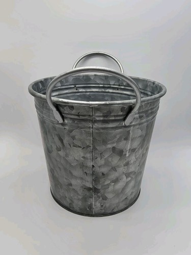 Cubo cubo árboles de Navidad frescos de granja de metal galvanizado Ashland - Imagen 6 de 12