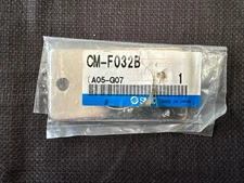 CM-F032B SMC PNEUMATICS FLANGE BRACKET