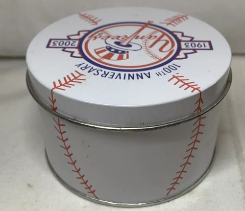 Yankees Vintage 100th anniversary 1903-2003 Wrist Watch With Original Box/Tin - Picture 11 of 22