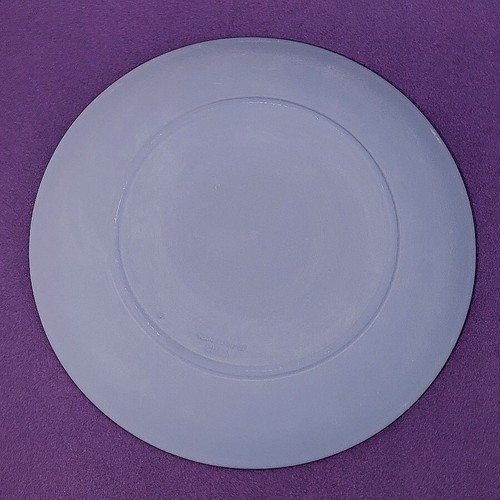 Placa madre Wedgwood Jasperware crema sobre azul 1985 686 - Imagen 2 de 2