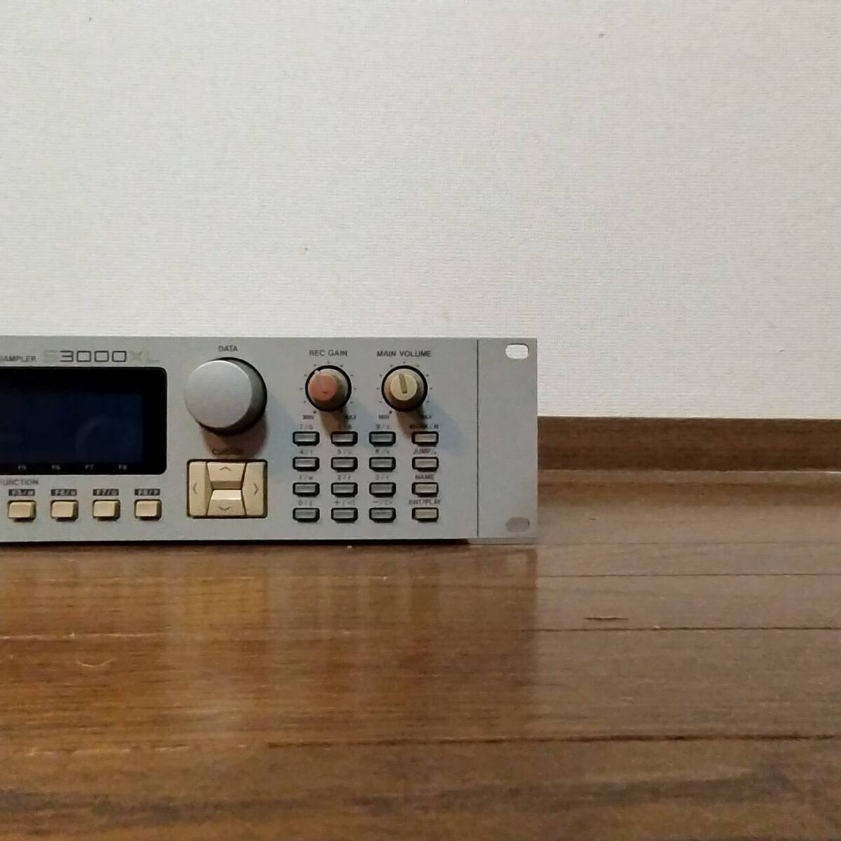 Akai S3000XL Digital Stereo Sampler Good Working Free Akai S3000XL Digital Stereo Sampler Good Working Free
