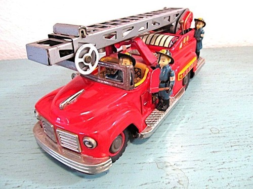VINTAGE NOMURA JAPAN TIN LITHOGRAPH BATTERY OPERATED FIRE BRIGADE TRUCK 6097 - Picture 3 of 19
