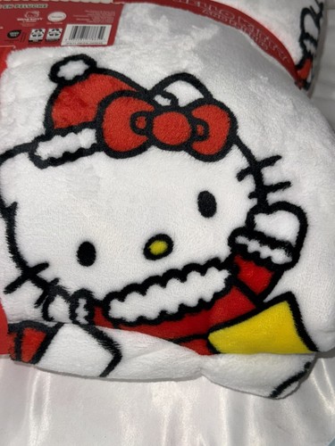 Hello Kitty Christmas White Full Queen Blanket NWT - Picture 3 of 5