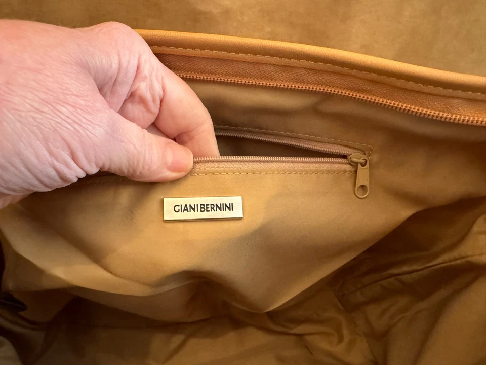 Bolsa de ombro Giani Bernini listrada assinatura listra azul e branca bolsa tote mão - Imagem 2 de 4