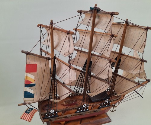 U.S.S. Constitution 1.814 Schiffsmodell Segelschiff Segelboot Modell Dreimaster - Bild 9 von 11