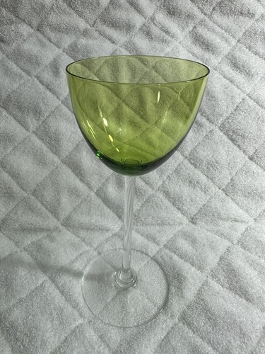 BACCARAT PERFECTION CHARTREUSE GREEN RHINE WINE GLASS 7 3/8" - Picture 1 of 5