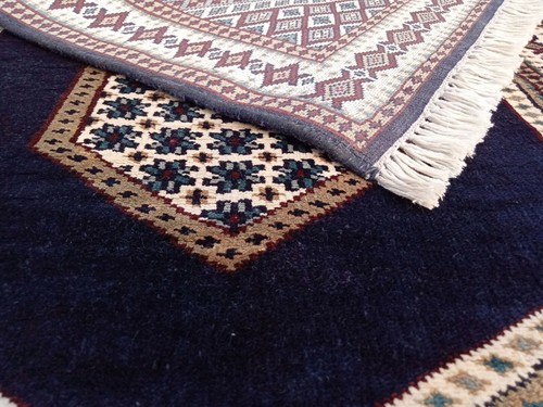 Traditional Hand Knotted Ink Black Artsilk Rug Size 2.5Ft x 4Ft For Home Decor - Picture 9 of 15