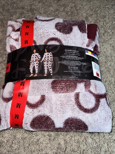 New Women's Disney Mickey Mouse Long Pajamas Burgundy Medium 2 Piece - Picture 9 of 10