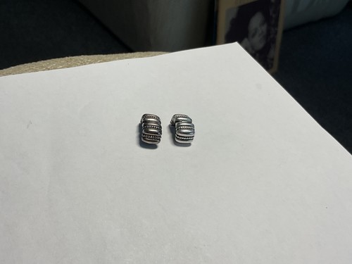 Genuino Pandora Par x2 Plata Punteado Acanalado Clip Dijes 790446 S925 ALE