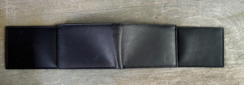 Men's Leather Bifold Wallet with Flip ID Windows, made in Argentina - Picture 6 of 8