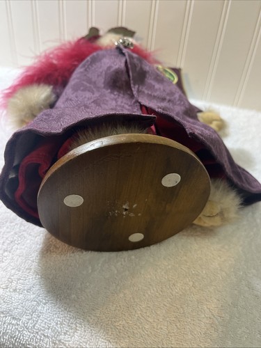 COLECCIÓN BEARINGTON Bear Queen Fedora" Peluche con soporte Sombrero Rojo - Tiene Etiquetas - Imagen 4 de 5