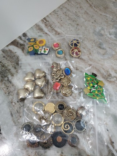 Lot Button Covers Modern Hearts Christmas Garden Theme Variety 7 Bags - Picture 2 of 14