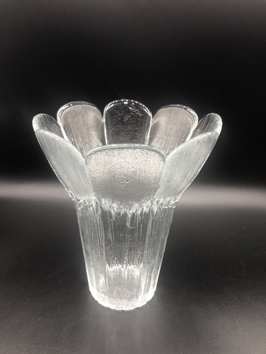 Recycled Clear Glass Vase Flower Shaped Nice - Picture 10 of 12