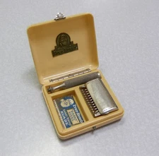 Vintage Ever-Ready 1924 Style SE Safety Razor Set in Celluloid Case CLEAN