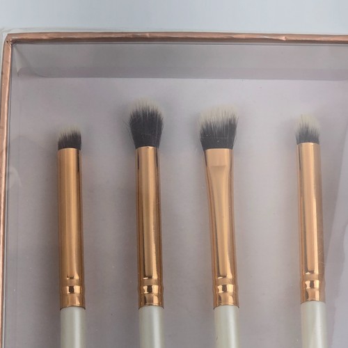 LUXIE ~ Flawless Eye Set ~ 4 eye makeup brushes in white, NIB - Picture 2 of 3