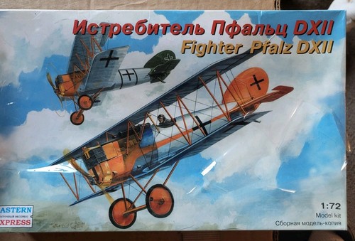 Eastern Express Fighter-Pflaz DXII Modellflugzeug Bausatz im Maßstab 1:72 #72153