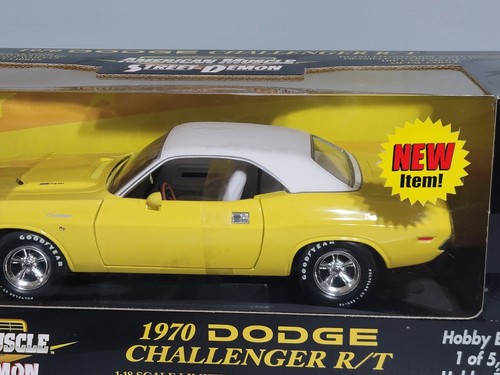 1970 Dodge Challenger R/T Hemi 1:18 Ertl American Muscle "Street Demon" Giallo - Foto 2 di 7