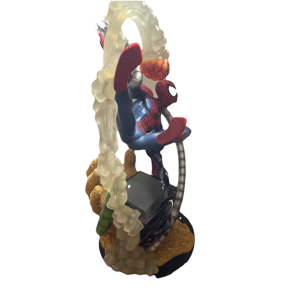 Статуэтка скульптура художественного убежища Marvel Milestones SPIDER-MAN (2004 Diamond Select) - Изображение 4 из 4