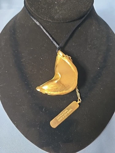 VINTAGE MIRIAM HASKELL GOLD TONE FORTUNE COOKIE NECKLACE