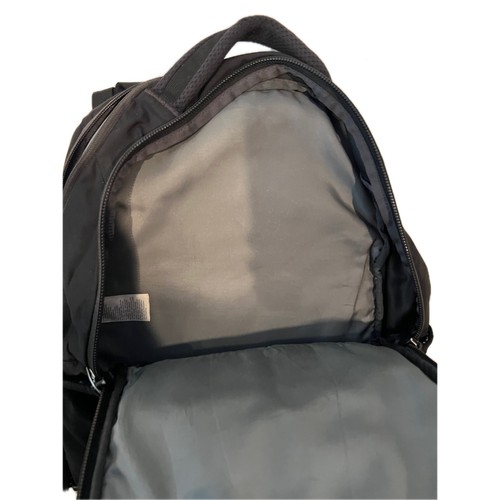 The North Face Recon Black Backpack - Picture 4 of 6