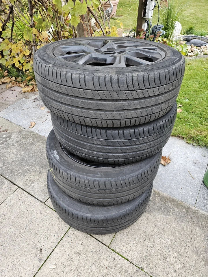 Toyota C-HR Sommerreifen mit Alufelgen – Michelin Primacy 3 [Abholung bevorzugt] - Bild 2 von 4