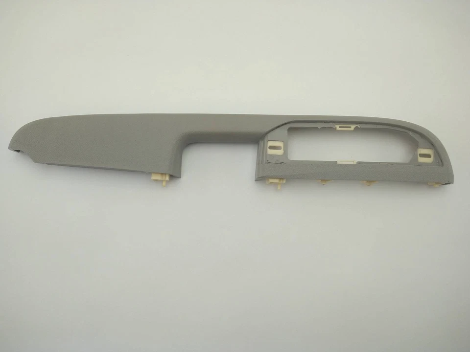 ✅Chevrolet GMC 2007-2009 panel de puerta reposabrazos bisel gris claro delantero derecho OEM Foto 3 de 4