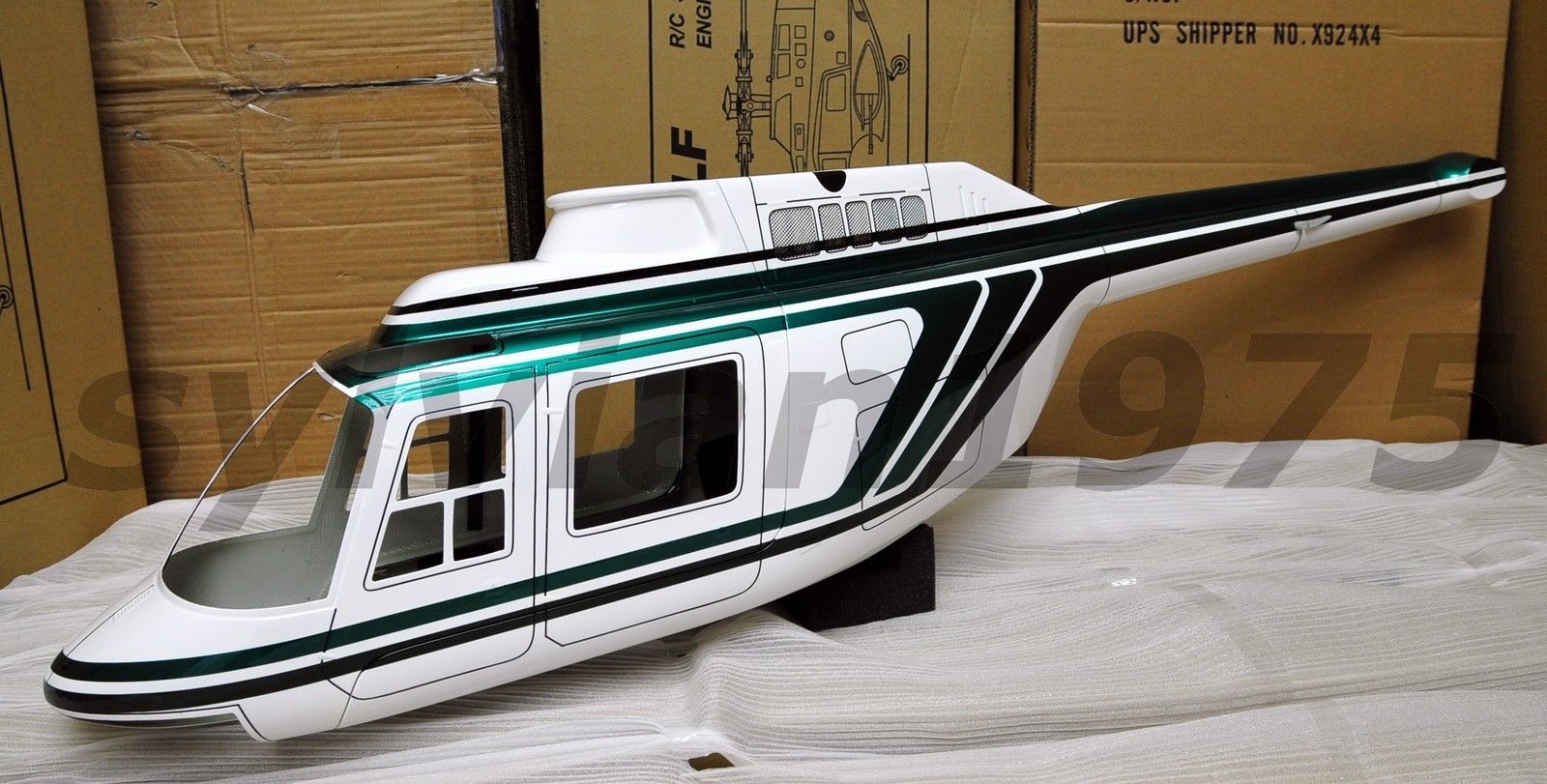 Funkey Jet Ranger escala fuselaje para 600 tamaño verde + Landing Skid Nuevo En Caja Funkey Jet Ranger escala fuselaje para 600 tamaño verde + Landing Skid Nuevo En Caja