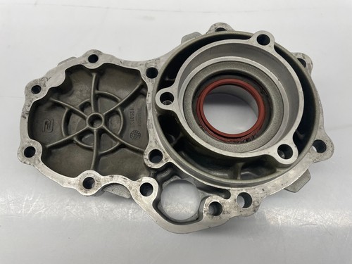 TRIUMPH ROCKET III CLASSIC/ROADSTER/TOURING Output Shaft Cover T1260441 - Picture 9 of 9