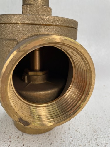 Brass Angle Globe Firehose Valve 2-1/2" Grooved x Female NPT Thread, 300-psi WOG - Picture 6 of 17
