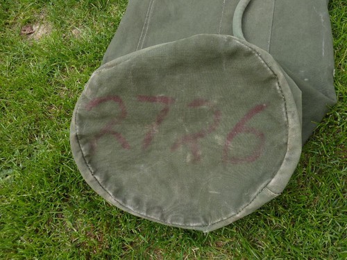 1953 Korean War British Military Uniform Green Canvas Sausage Kit Bag Vintage - Picture 12 of 12