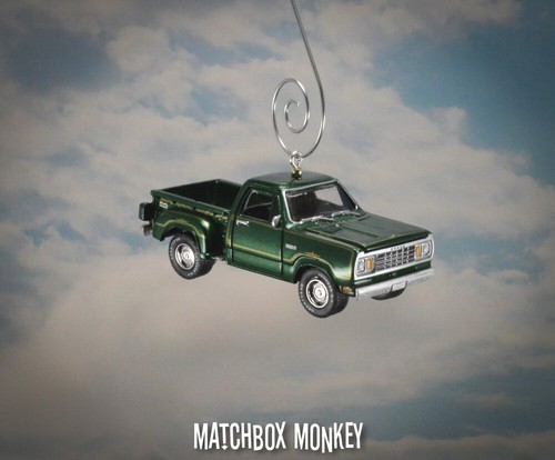 Pickup Truck Christmas Ornament Square Body Ford Chevy GMC Dodge RAM Silverado - Picture 631 of 672