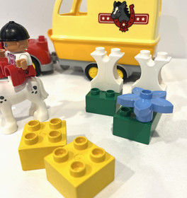 LEGO DUPLO HORSE TRAILER 10807 PRESCHOOL BUILDING SET W/ ORIGINAL FIGURES 2016